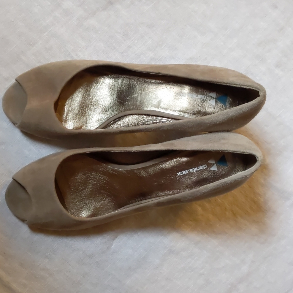 Daniblack open-toed pumps